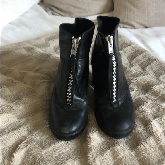 Ankle boots with heel - Picture 1 of 4